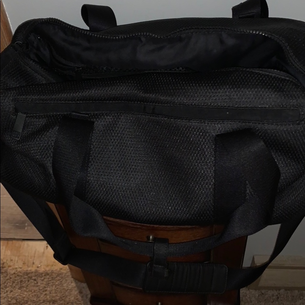 Lululemon duffel bag